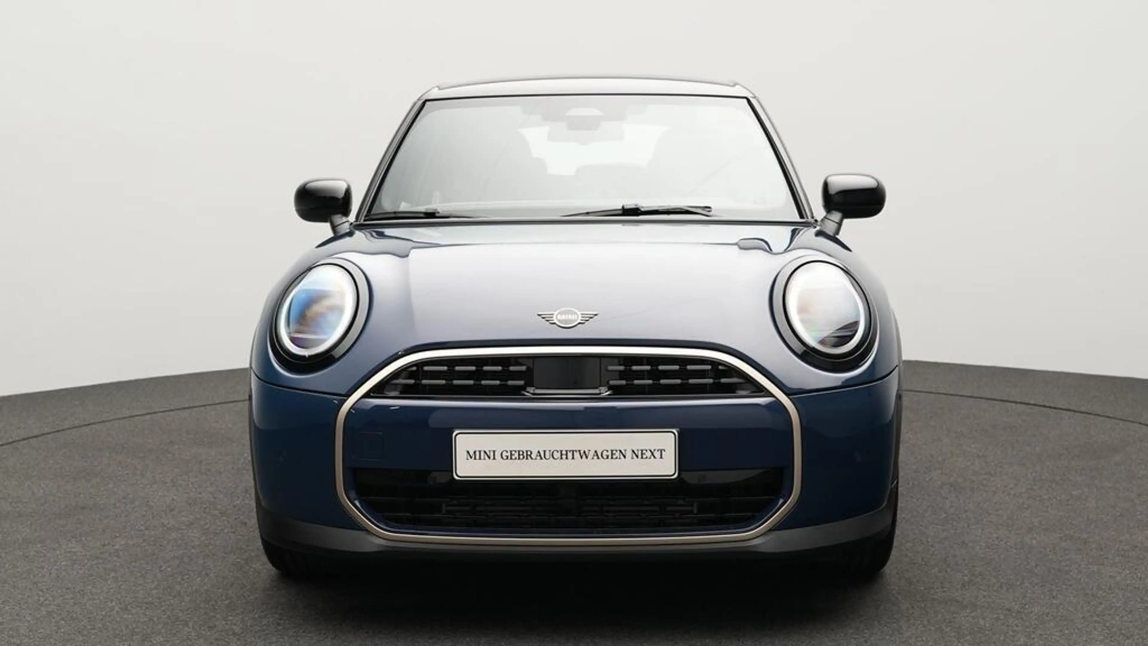 MINI Cooper C Favoured Trim — photo 15