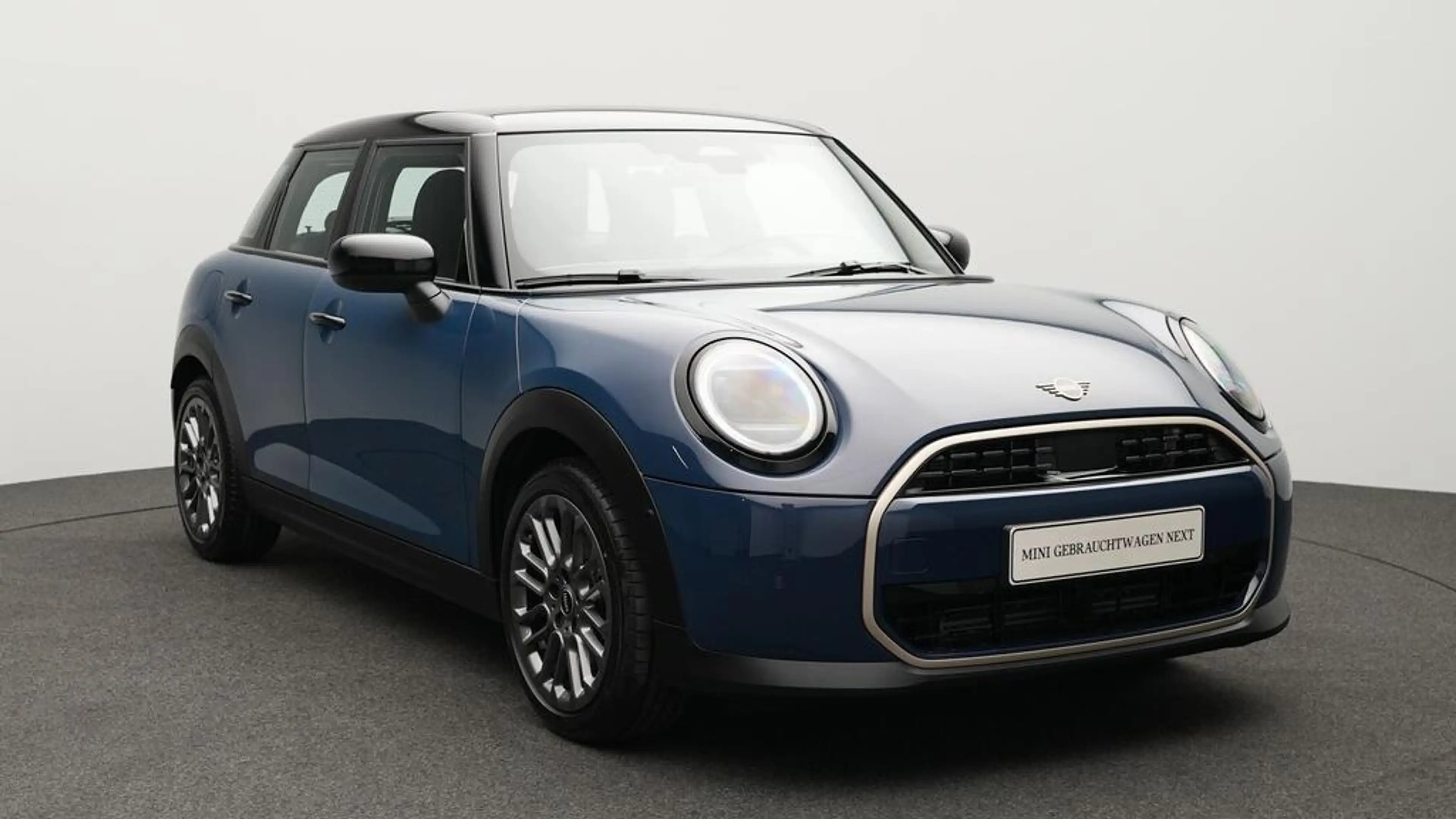 MINI Cooper C Favoured Trim — photo 14