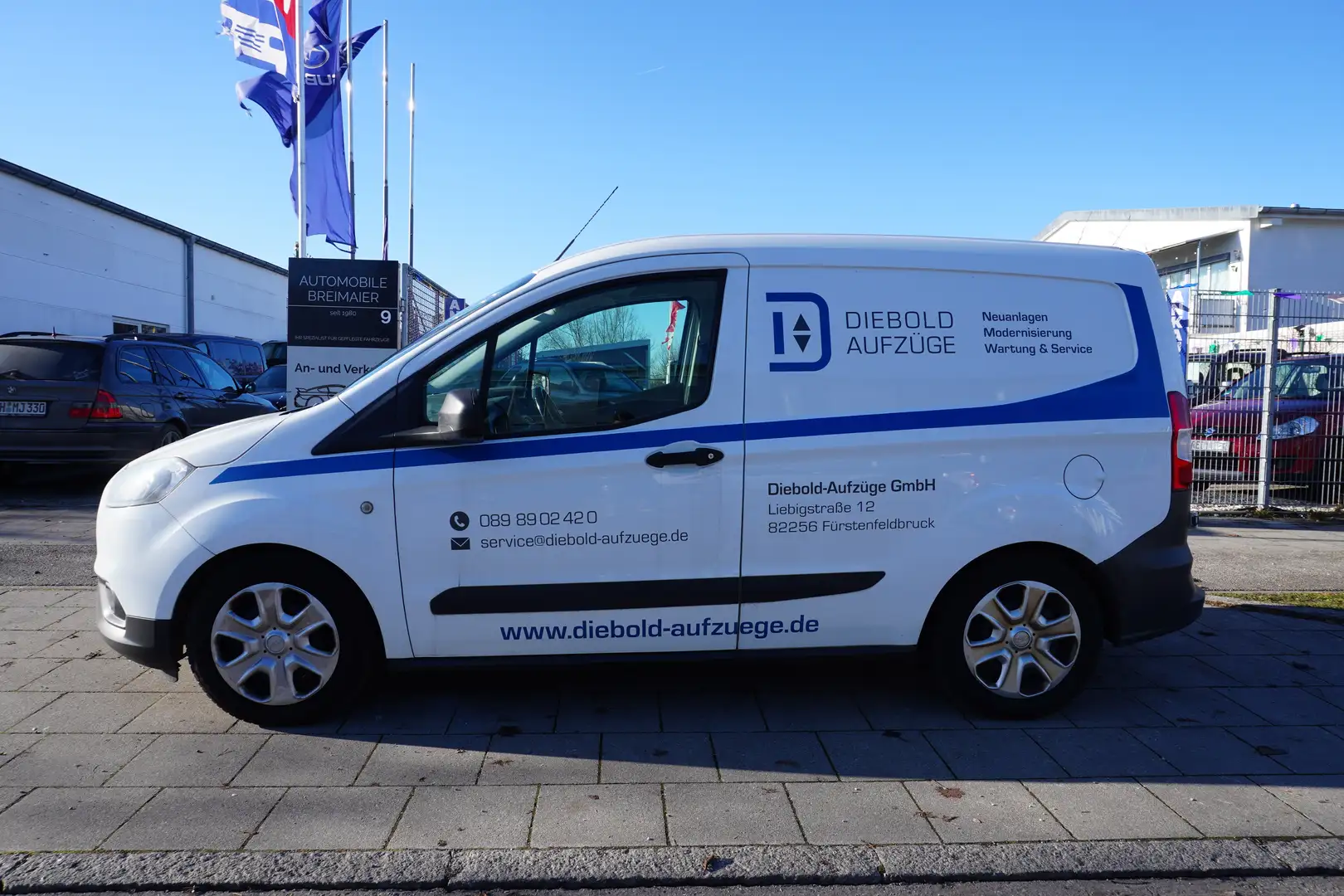 Ford Transit Courier TREND*1.HAND*SORTIMO EINBAU*KLIMA*101 PS*8-FACH BE Bílá - 2