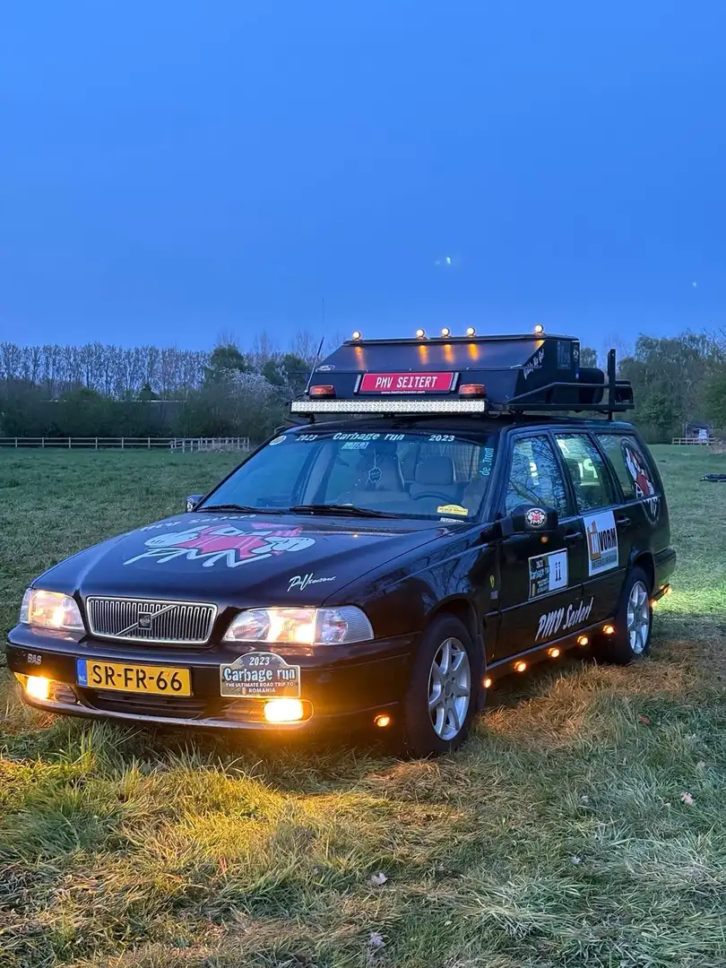 Volvo V70 2.0 Sports-Line CARBAGERUN | BARRELRACE | APK 8-20 Noir - 2