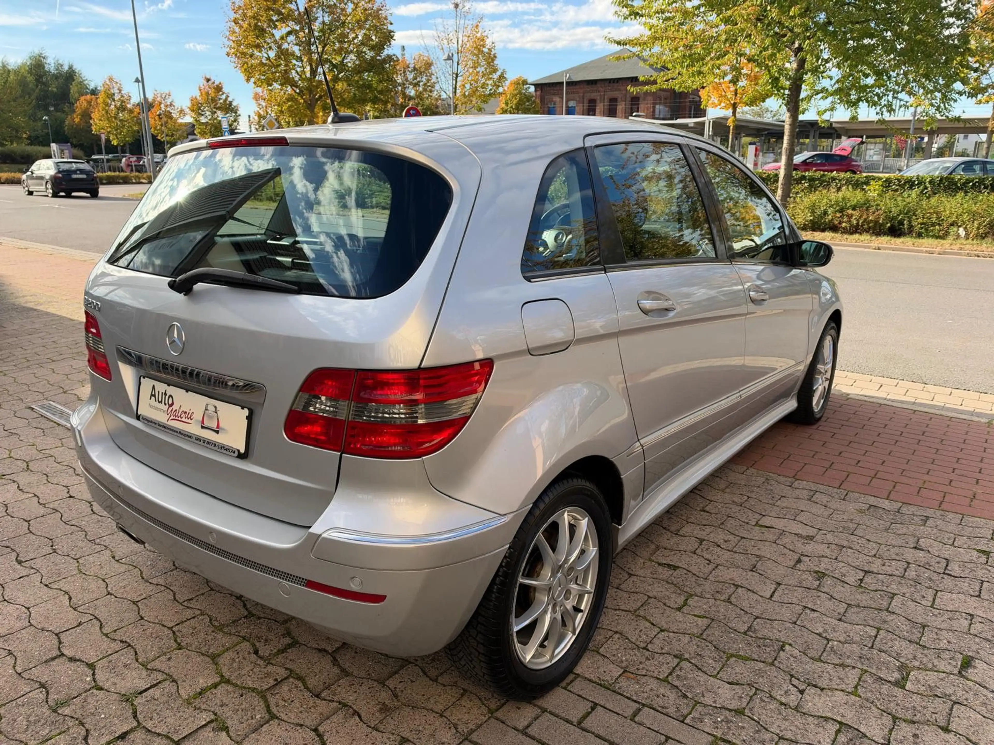Mercedes-Benz B 200 |Automatik|Xenon|Navi|Alu|TÜV/AU NEU — photo 6