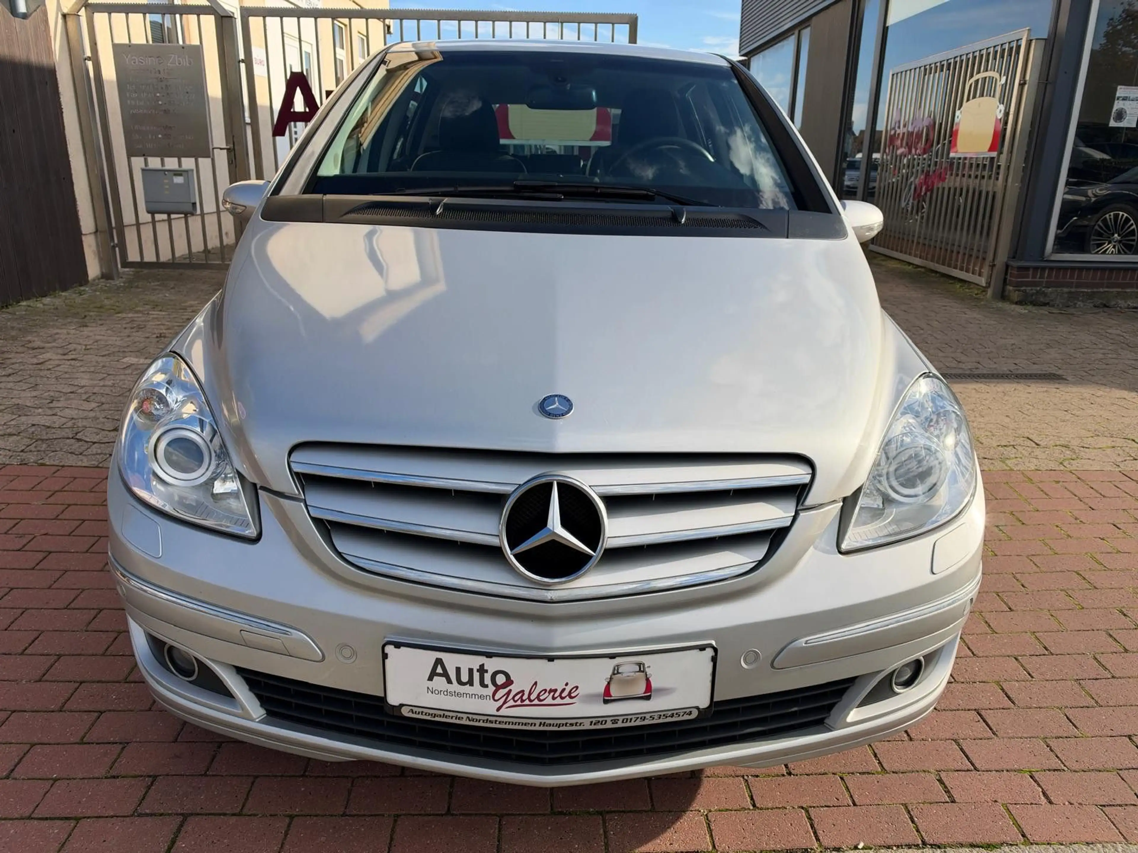 Mercedes-Benz B 200 |Automatik|Xenon|Navi|Alu|TÜV/AU NEU — photo 2