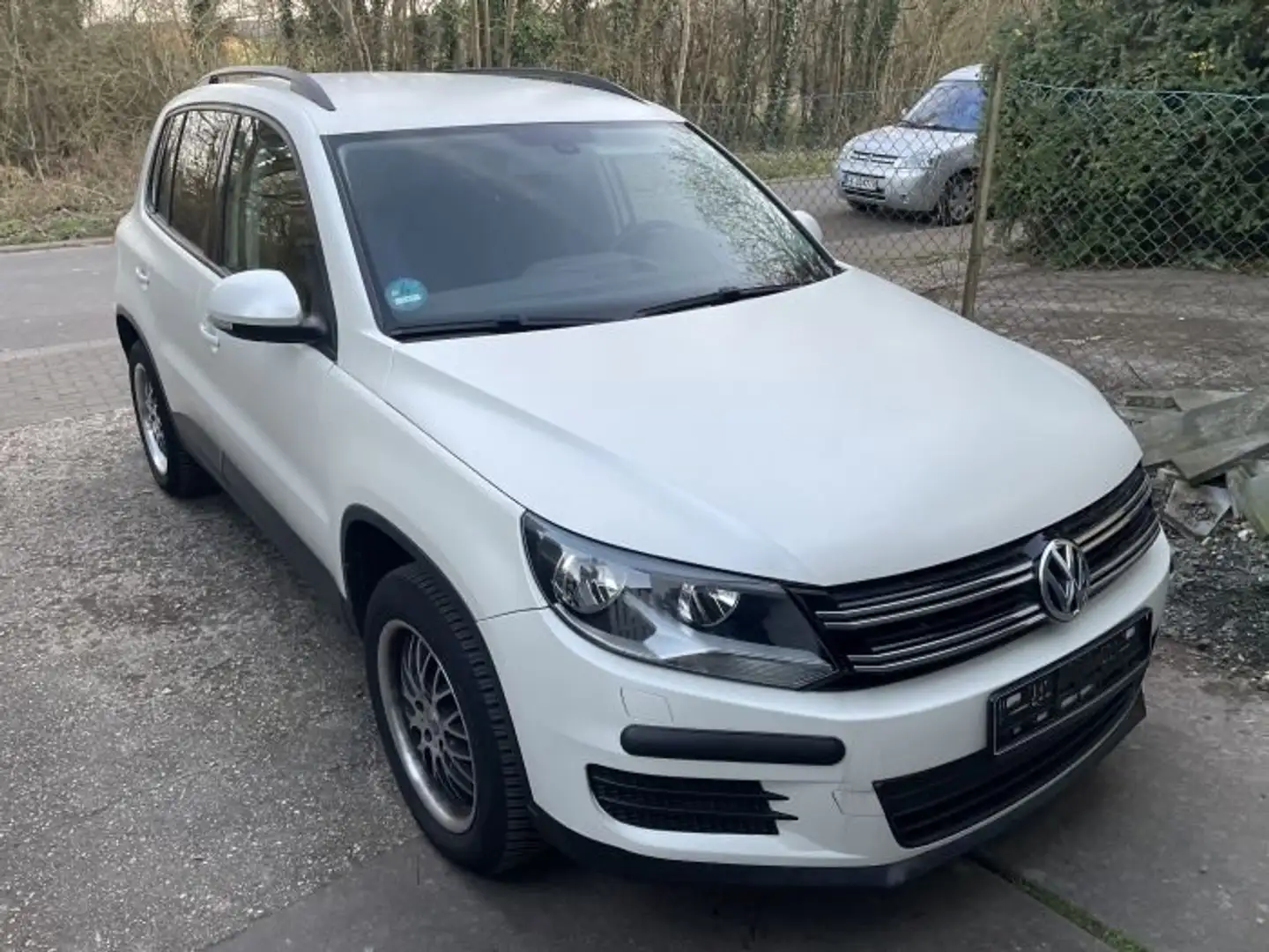 Volkswagen Tiguan 2.0 TSI 4Motion DSG /Allroud Automatick Weiß - 2