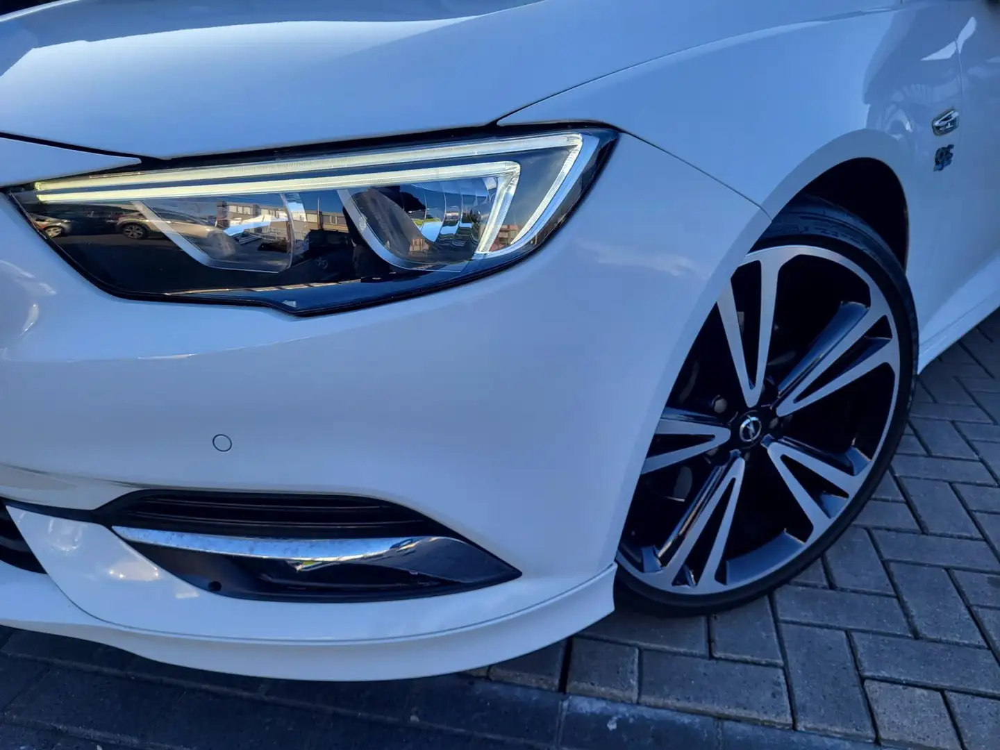 Opel Insignia Sports Tourer 1.5 Turbo Innovation | OPC, comforts Blanc - 2