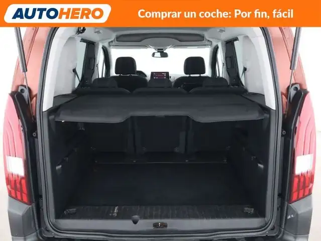 Peugeot Rifter view 18