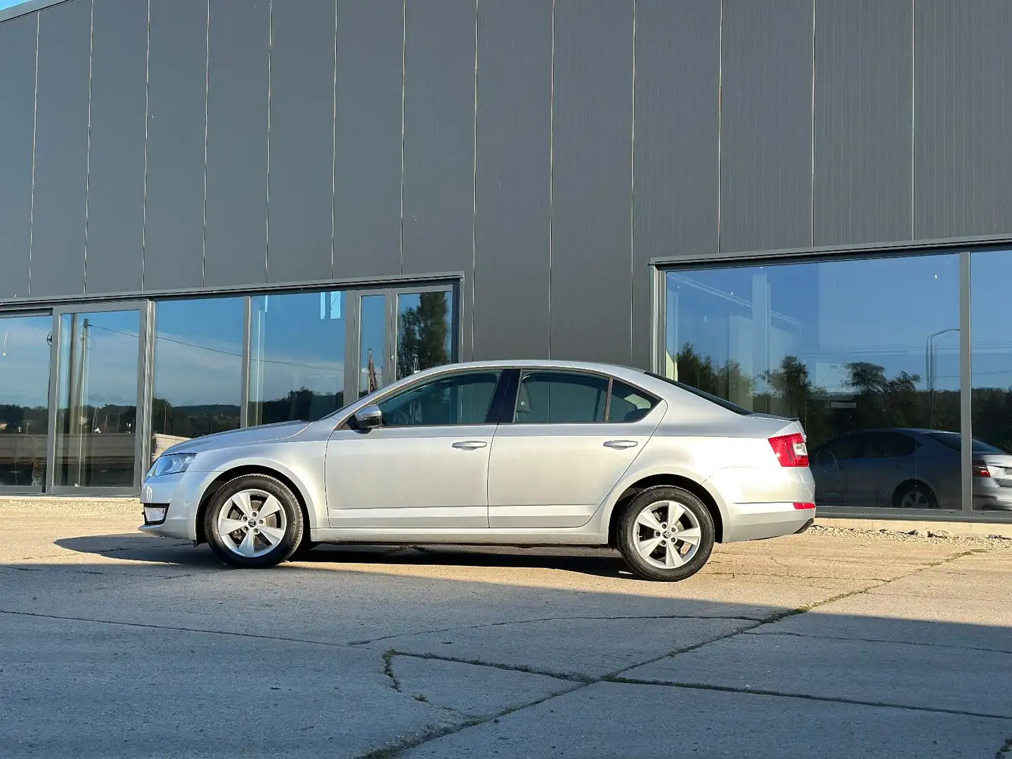 Skoda Octavia Lim.Sitzheizung Argent - 2