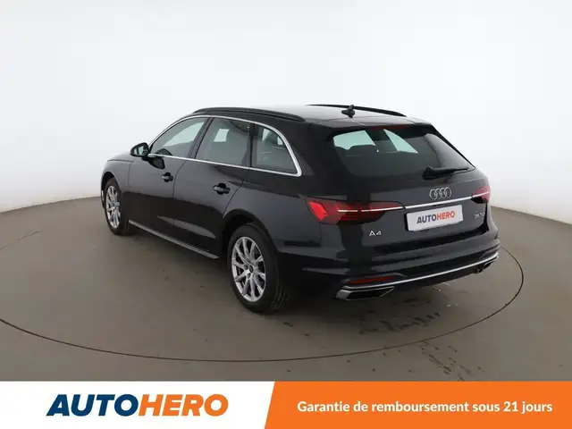 Audi A4 Avant view 4