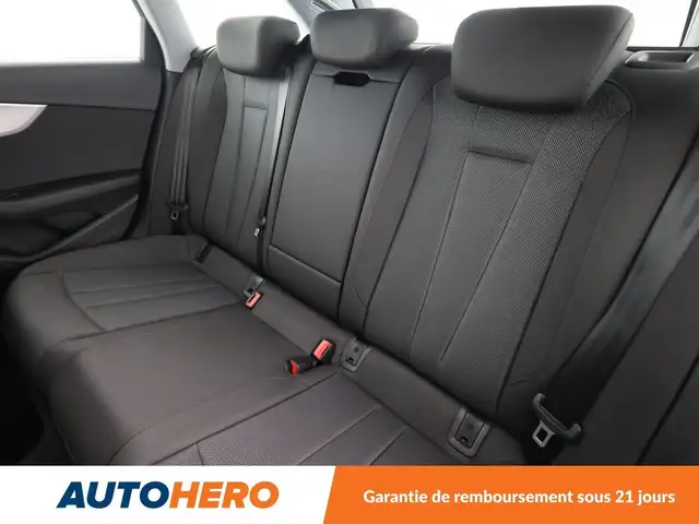 Audi A4 Avant view 14