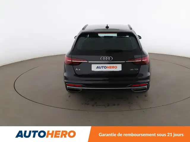 Audi A4 Avant view 5