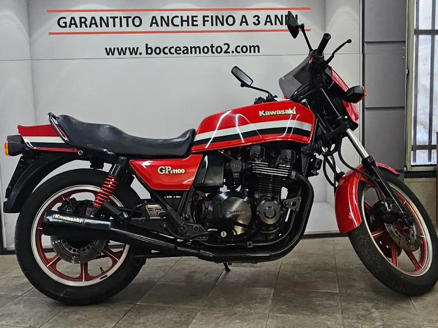 Kawasaki GPZ 1100 Rojo - 1
