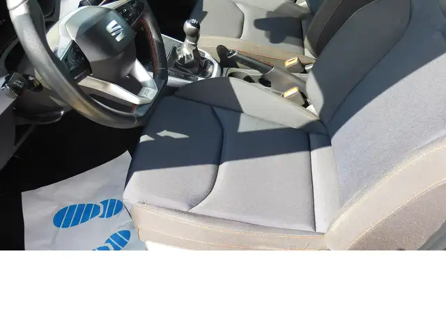 Seat Arona view 10