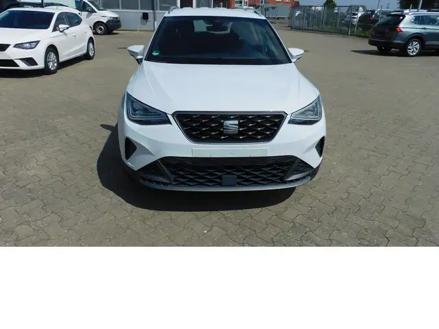 Seat Arona view 4