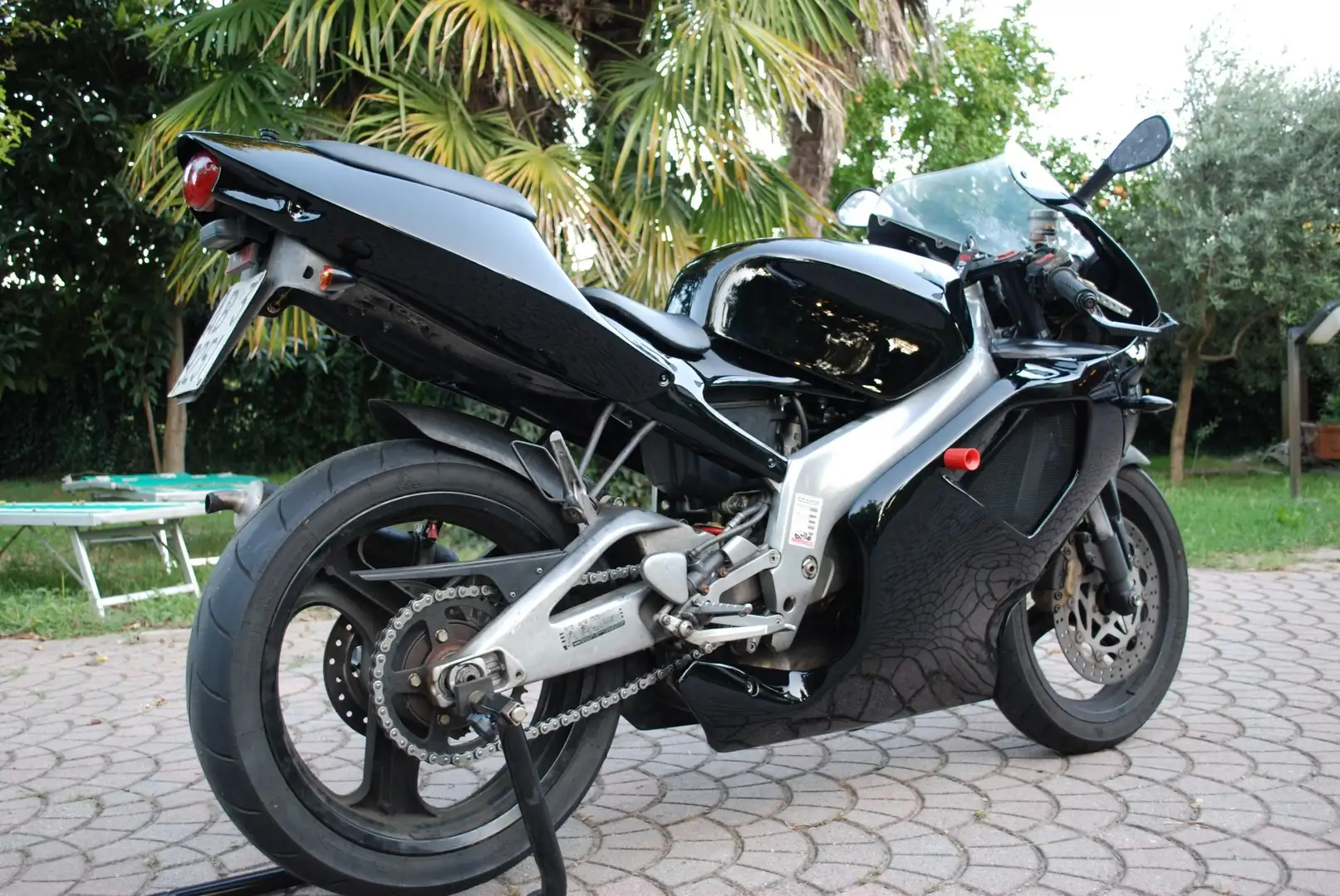 Aprilia RS 125 Chesterfield Černá - 2