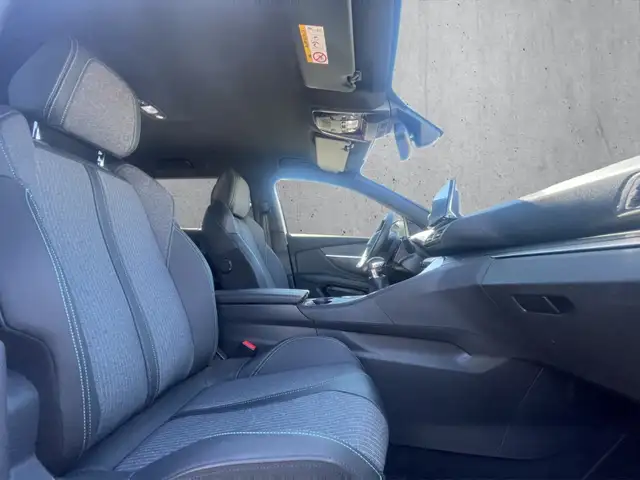 Peugeot 5008 view 13