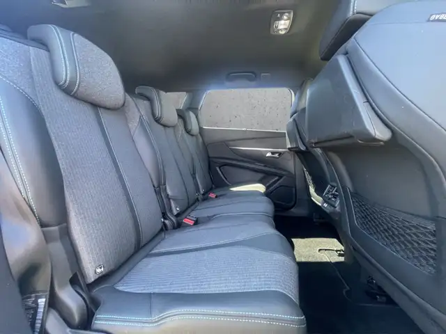 Peugeot 5008 view 14
