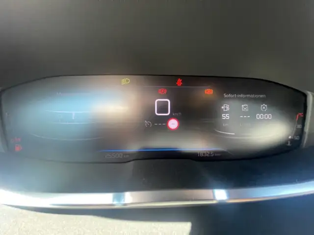 Peugeot 5008 view 15