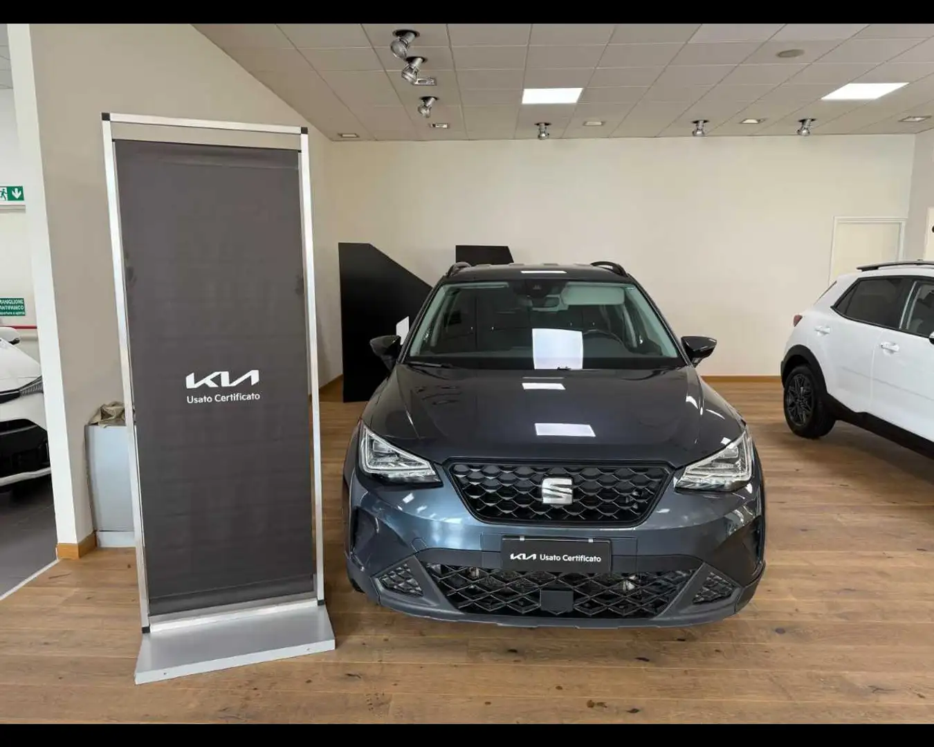 SEAT Arona 1.0 EcoTSI Style Grigio - 2