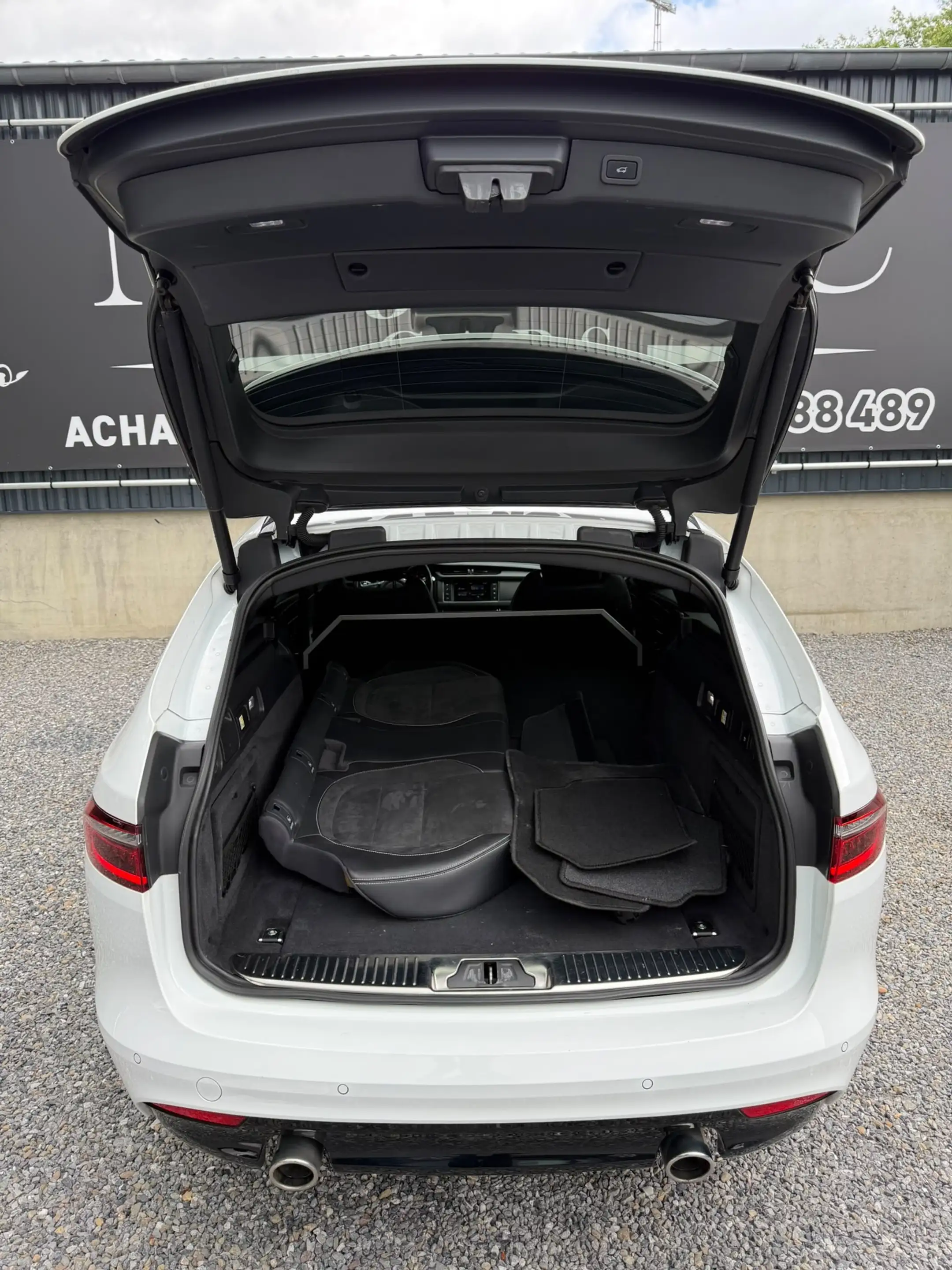 Jaguar XF XF Sportbrake 3.0 D V6 S First Édition Utilitaire — photo 13