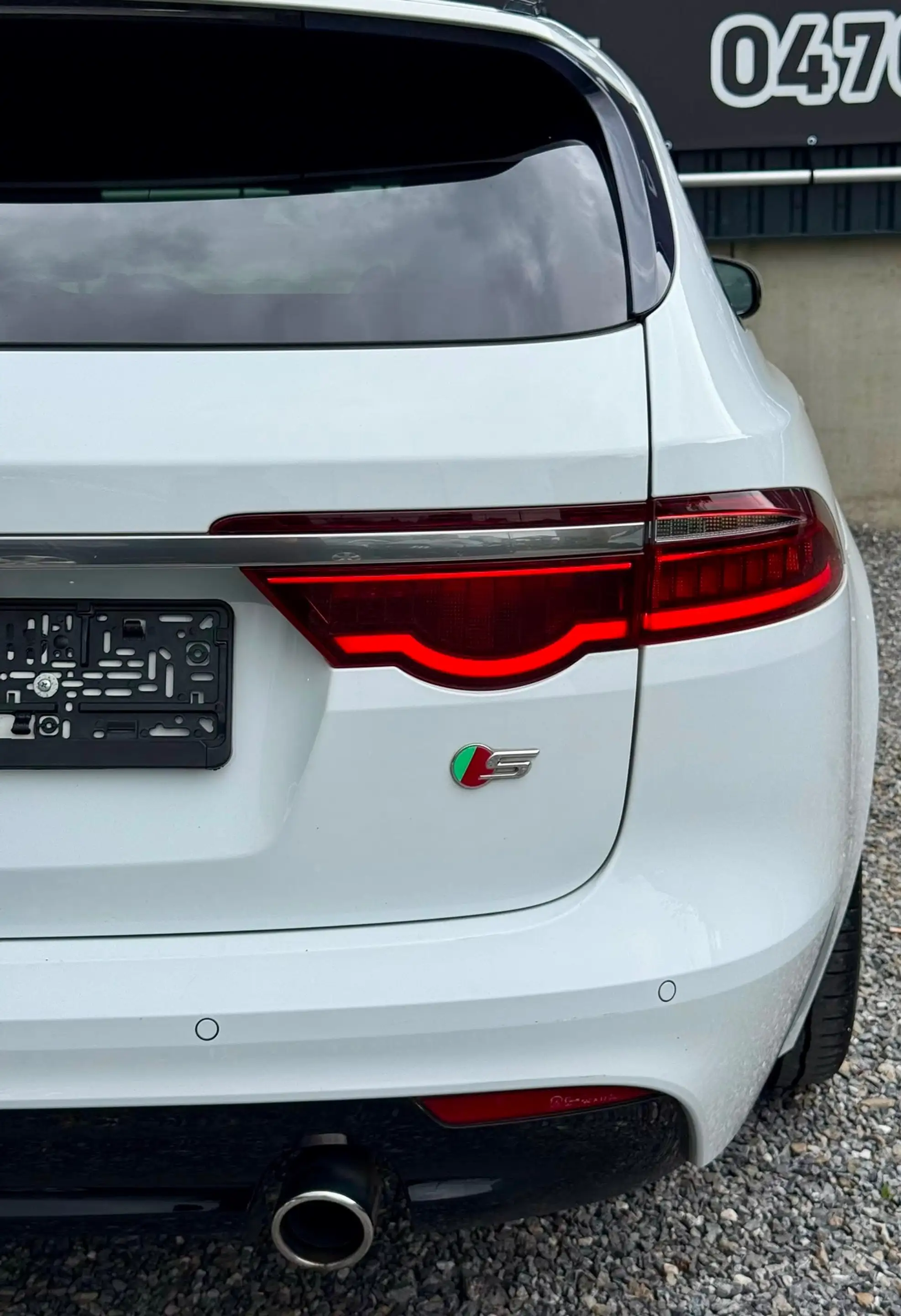 Jaguar XF XF Sportbrake 3.0 D V6 S First Édition Utilitaire — photo 11