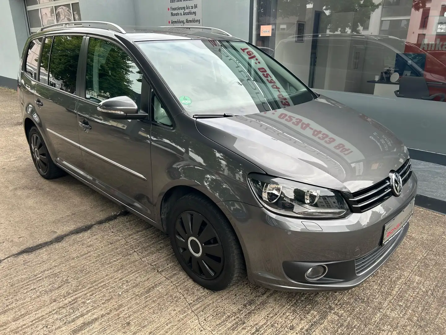Volkswagen Touran Highline DSG+NaviZB+SHZ+Allwetter+PDC+ Grigio - 2