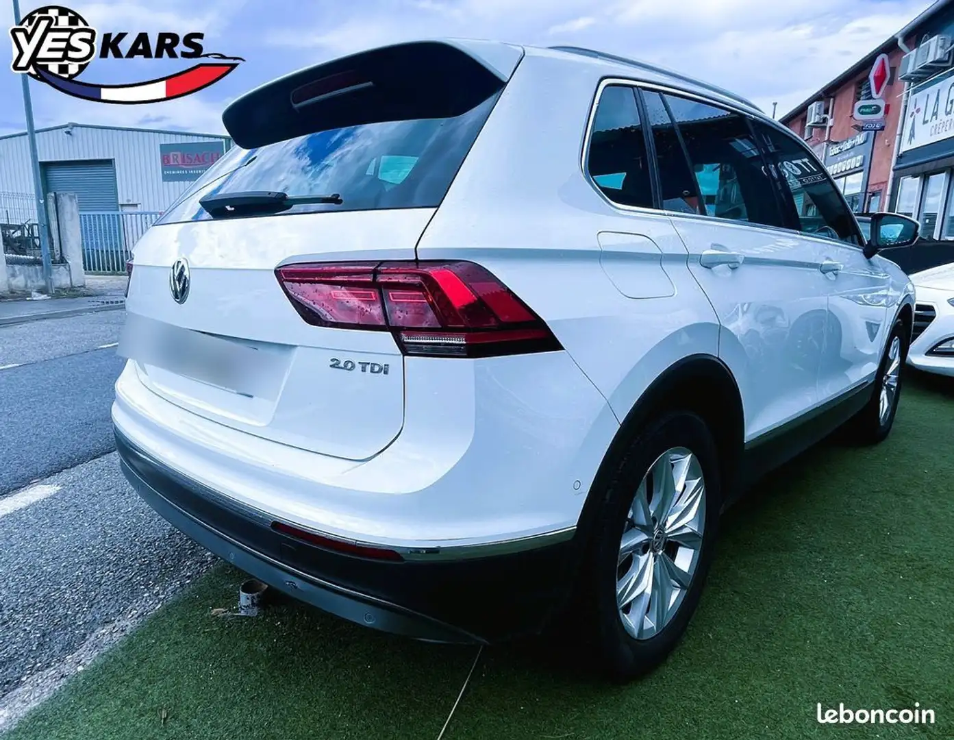 Volkswagen Tiguan II 2.0 TDI 150ch BlueMotion Technology Carat Exclu Weiß - 2