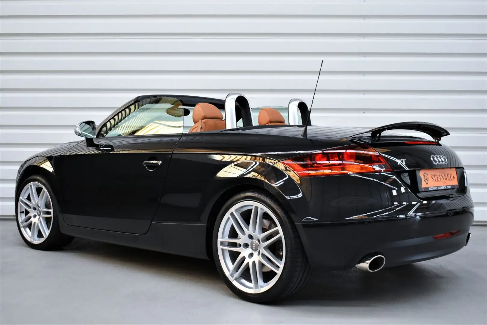 Audi TT Cabrio 3.2 quattro+Navi+Mokassin+Bi-Xenon+PDC Schwarz - 2