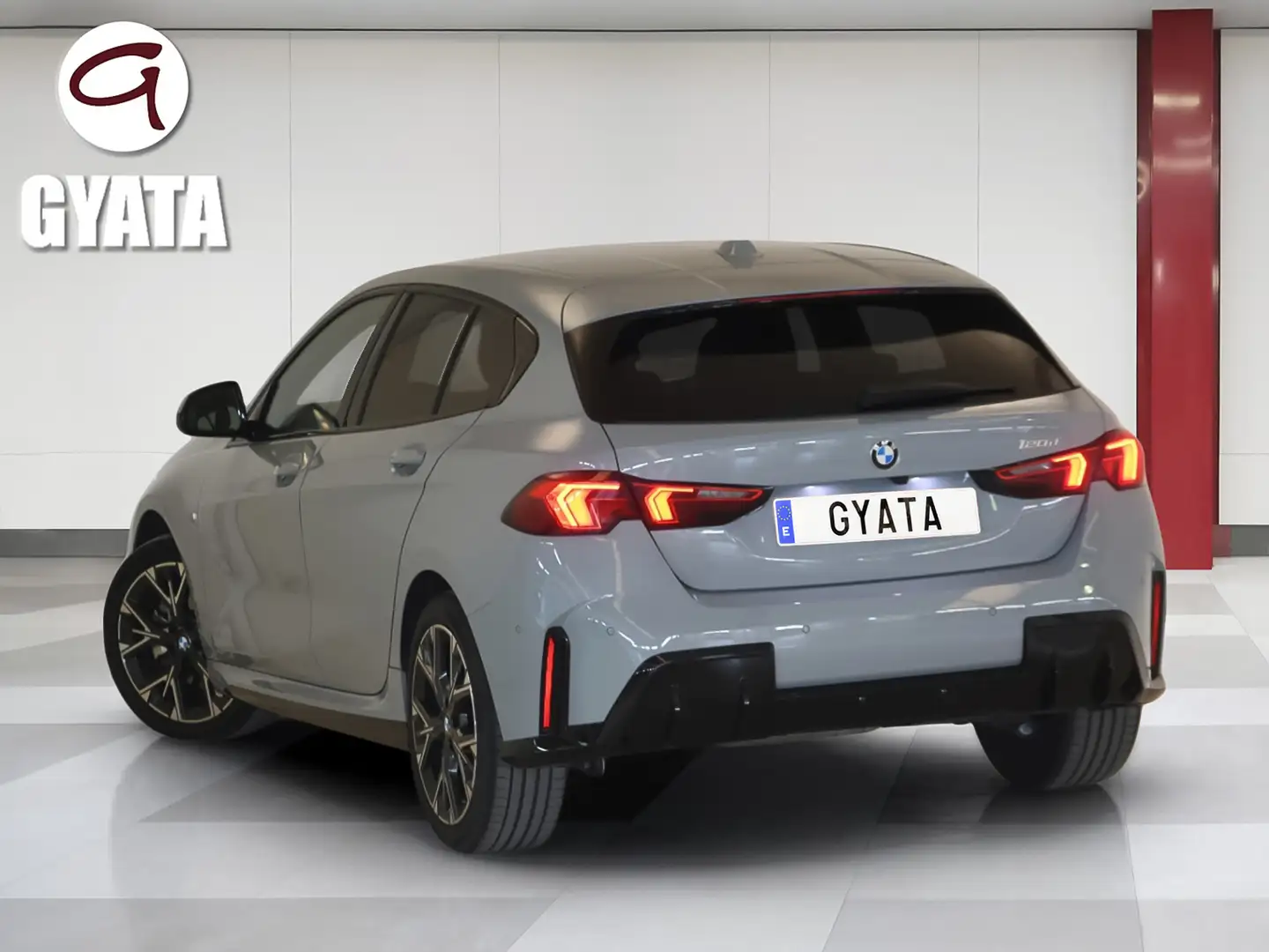 BMW 116 120dA Grijs - 2