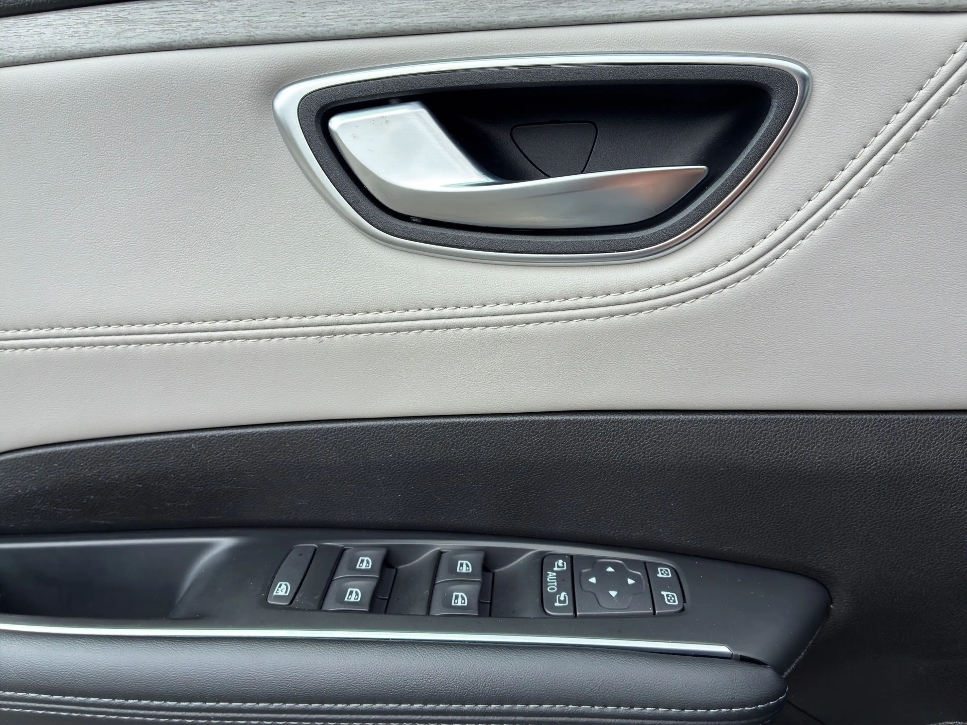 Renault Talisman Grandtour 1.8 TCe 225 GPF Initiale Paris — photo 12
