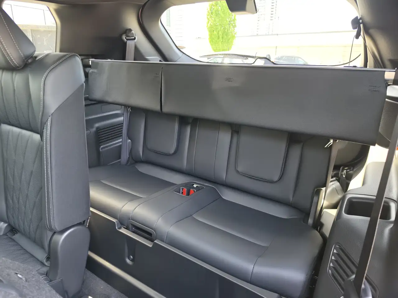 Mitsubishi Outlander снимка Mitsubishi Outlander
