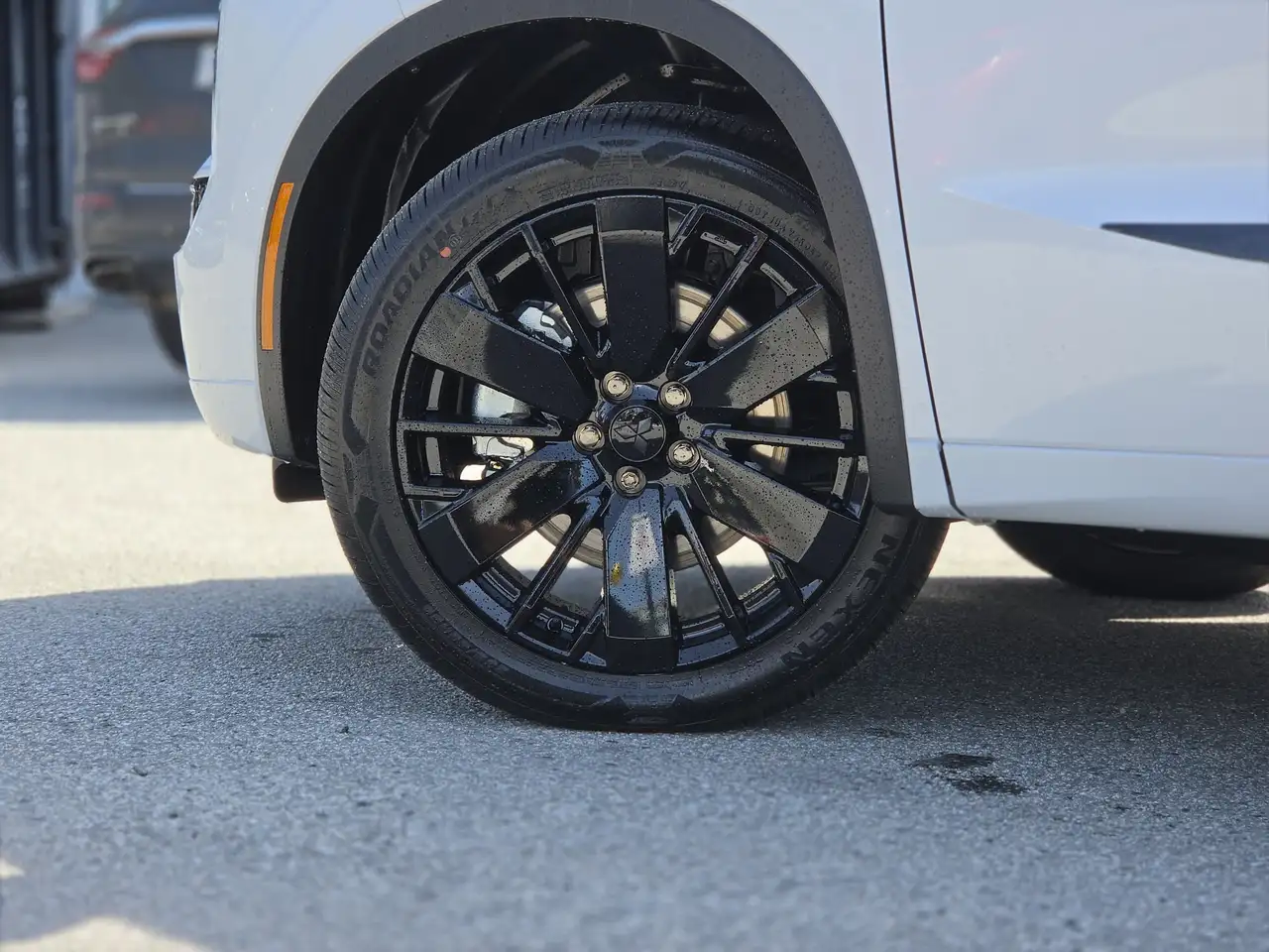 Mitsubishi Outlander снимка Mitsubishi Outlander