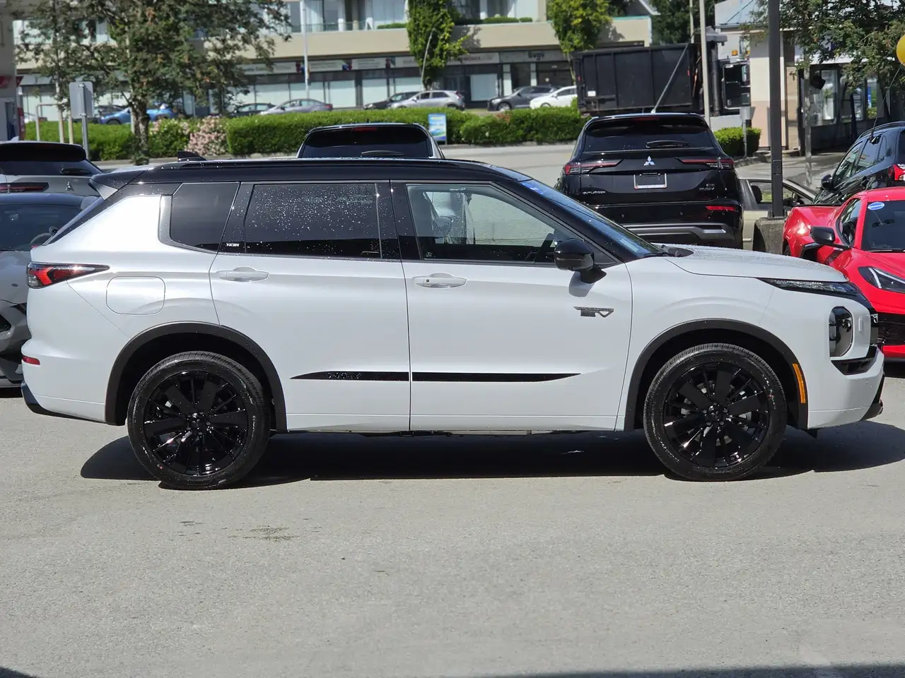 Mitsubishi Outlander снимка Mitsubishi Outlander