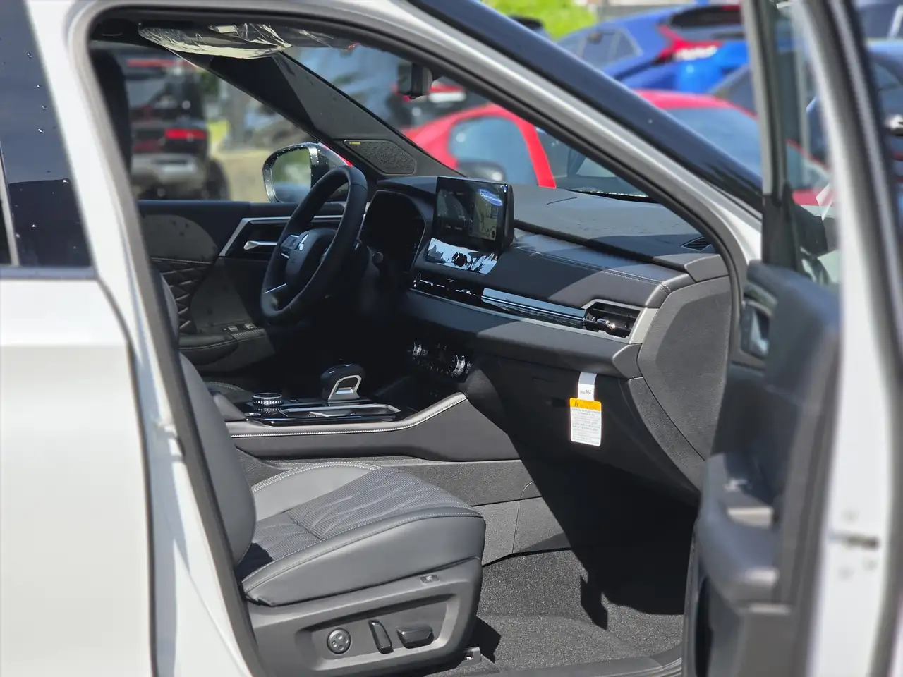 Mitsubishi Outlander снимка Mitsubishi Outlander
