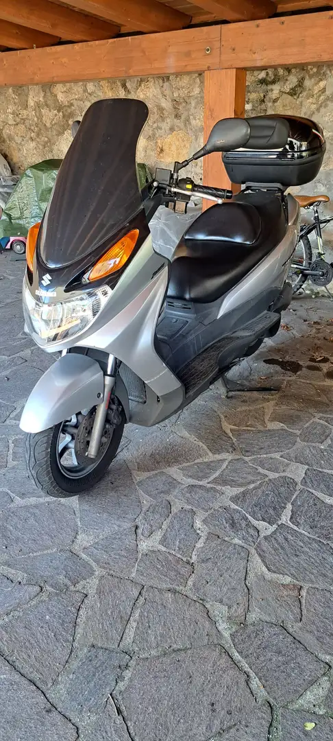 Suzuki Burgman 150 - 1