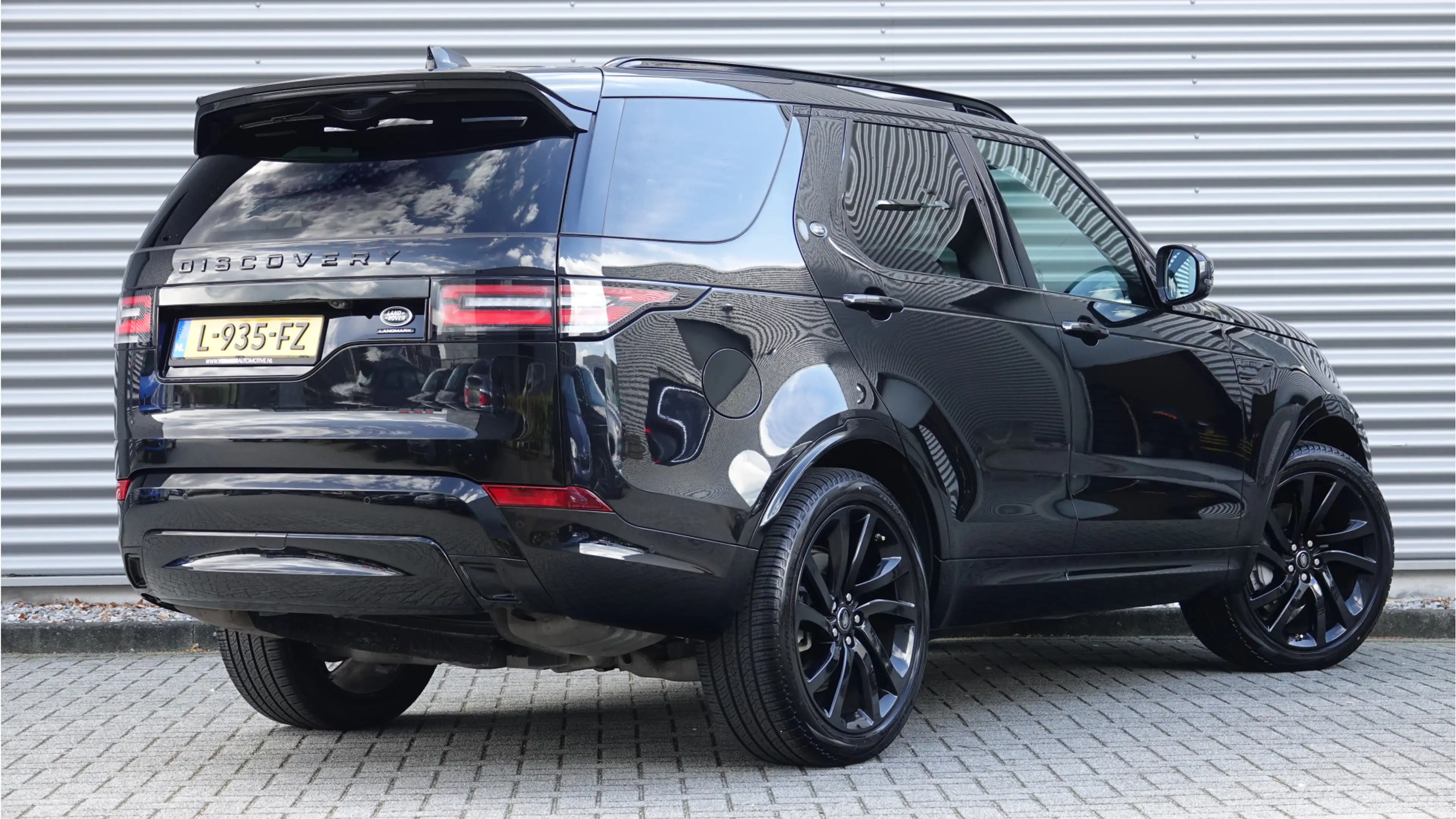 Land Rover Discovery 3.0 Sd6 Landmark Edition 7p. Black Optik | Panoram — photo 5
