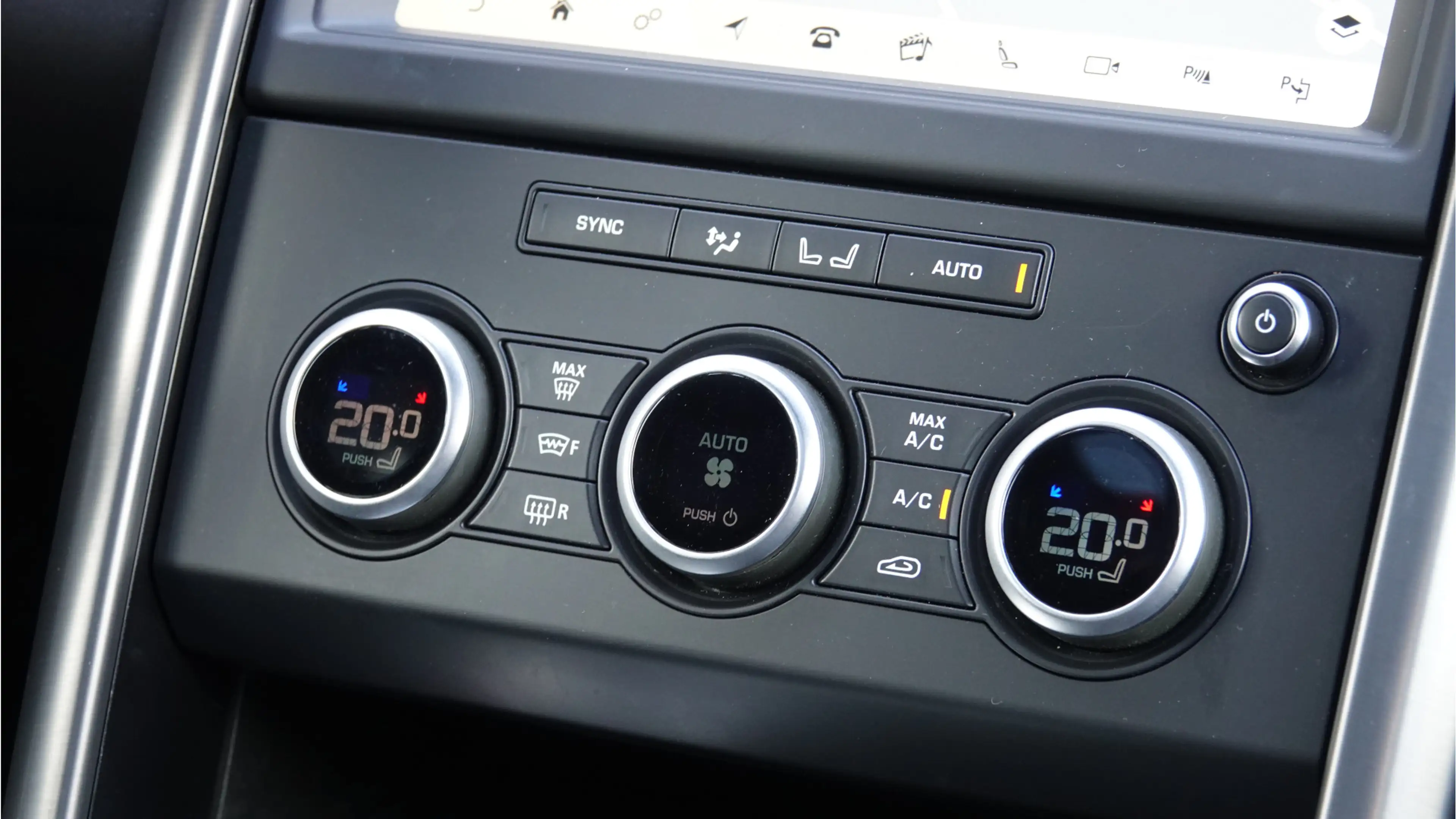 Land Rover Discovery 3.0 Sd6 Landmark Edition 7p. Black Optik | Panoram — photo 36