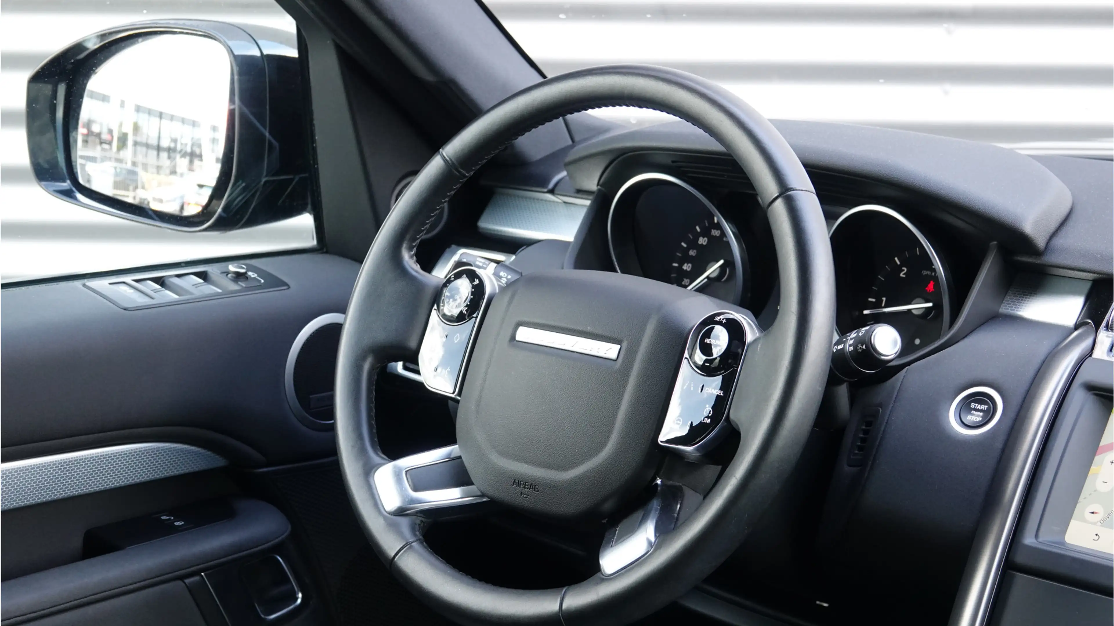 Land Rover Discovery 3.0 Sd6 Landmark Edition 7p. Black Optik | Panoram — photo 12