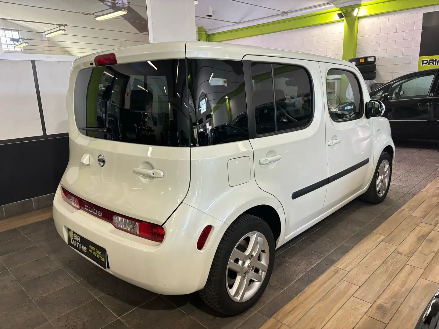 Nissan Cube 1.6 Luxury   CAMBIO AUTOMATICO !!! Weiß - 2