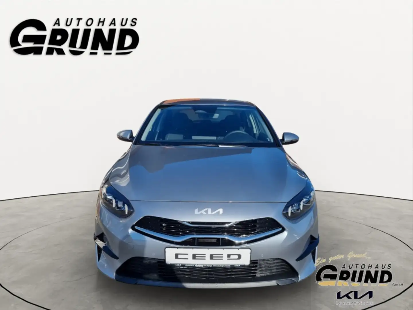 Kia Ceed / cee'd 1.5T SPIRIT TECH NAVI  SMART KEY Silber - 2