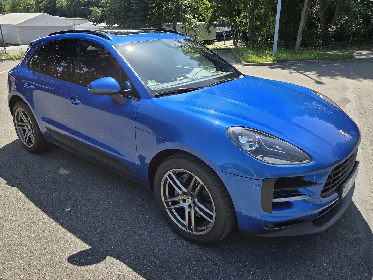 Porsche Macan Macan S PDK Panorama AHK Luftfahrwerk LED Sport Blau - 1