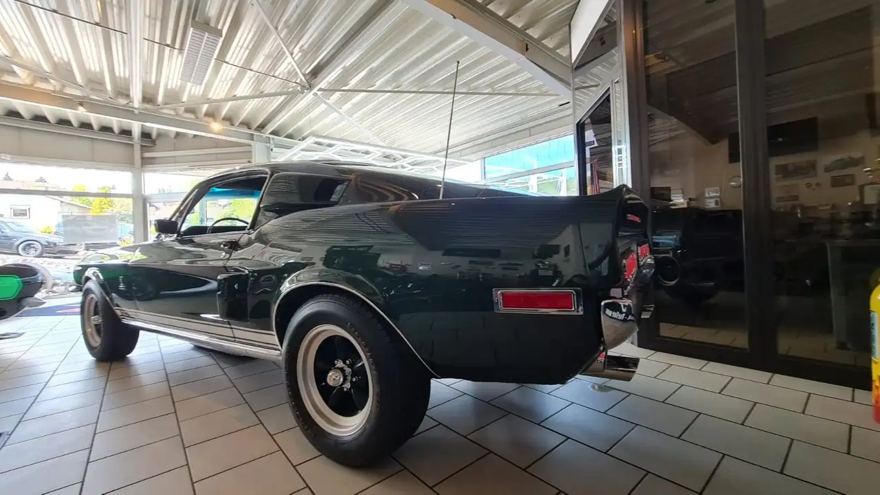 Ford Mustang Shelby GT500 7.0L 1.HAND, foto 3