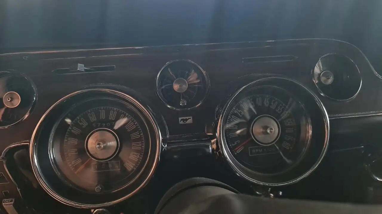 Ford Mustang Shelby GT500 7.0L 1.HAND, foto 11
