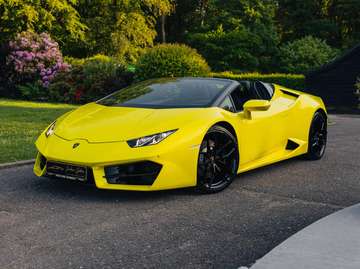 Huracan Spyder couleur AD PERSONAM PPF bloc avant LIFT 4 nouveux pneus Michelin pilote 4S