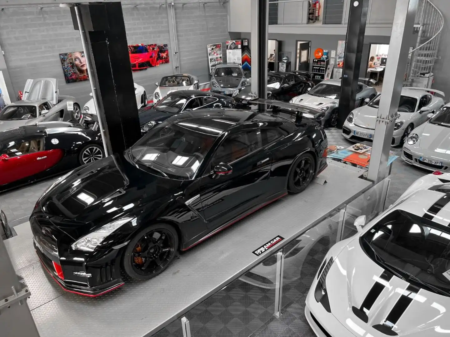 Nissan GT-R NISMO Origine France Schwarz - 1