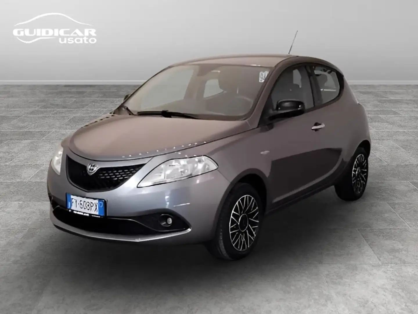Lancia Ypsilon 1.2 Gold s&s 69cv my19 Grigio - 1