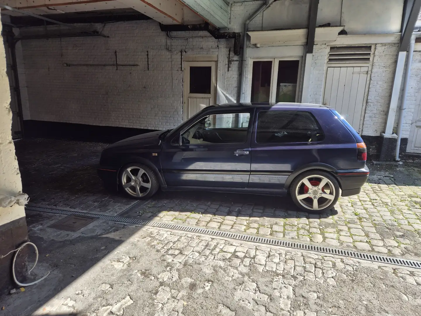 Volkswagen Golf 18. essence - 1