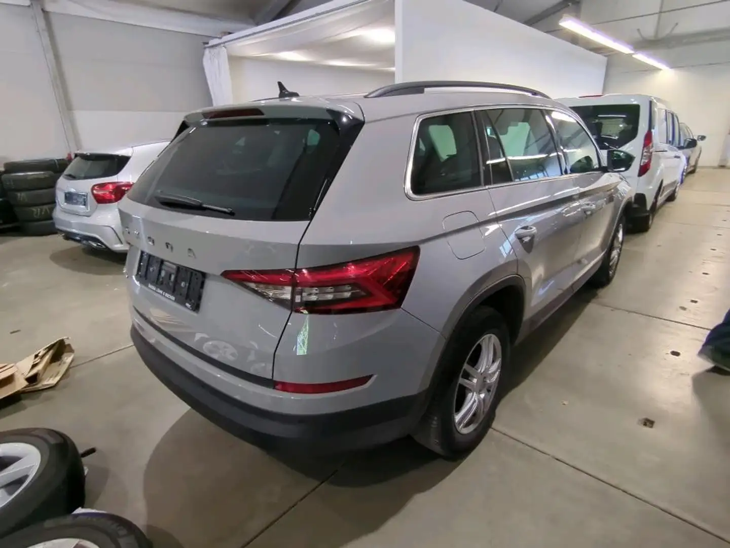 Skoda Kodiaq Ambition  2.0 TDI* NAV*LED*ACC*8 FACH BER Grau - 2