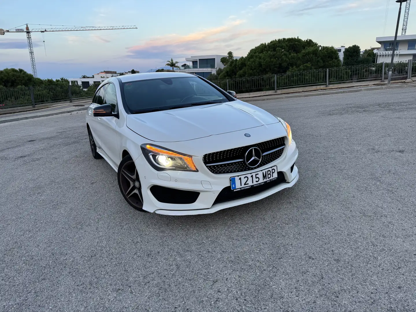 Mercedes-Benz CLA 250 Shooting Brake 4Matic 7G-DCT Sport - 1
