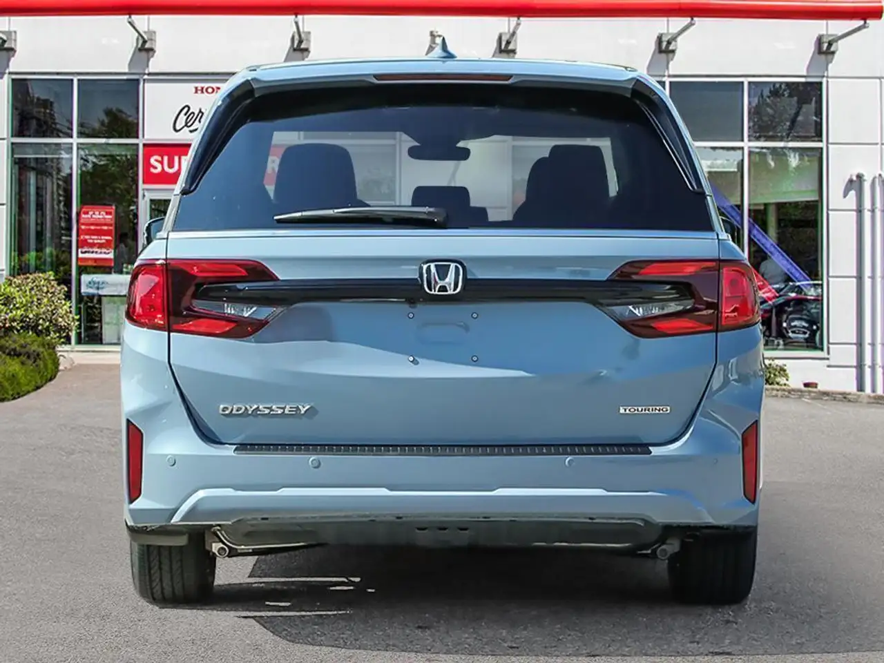 Honda Odyssey снимка Honda Odyssey