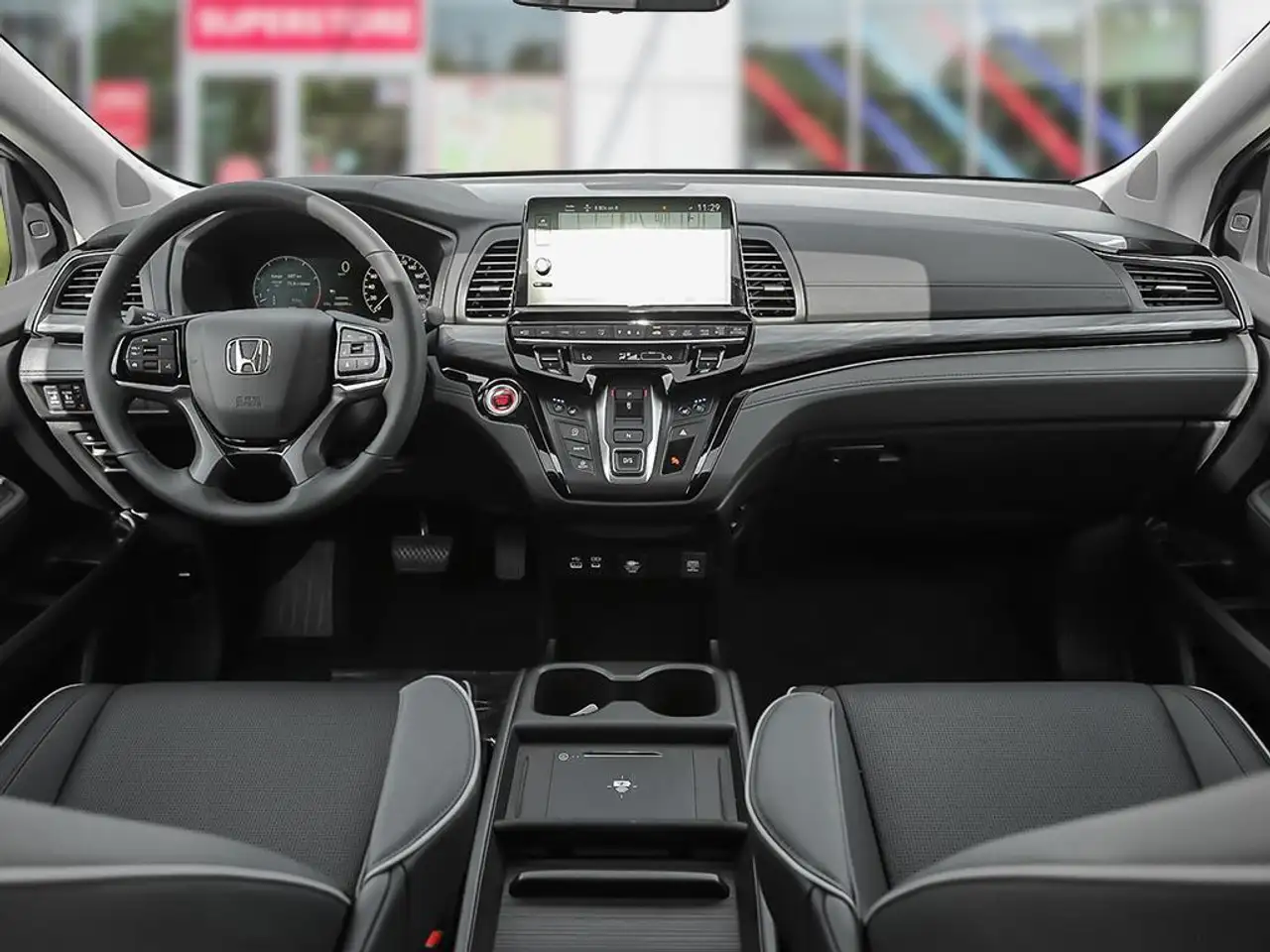 Honda Odyssey снимка Honda Odyssey