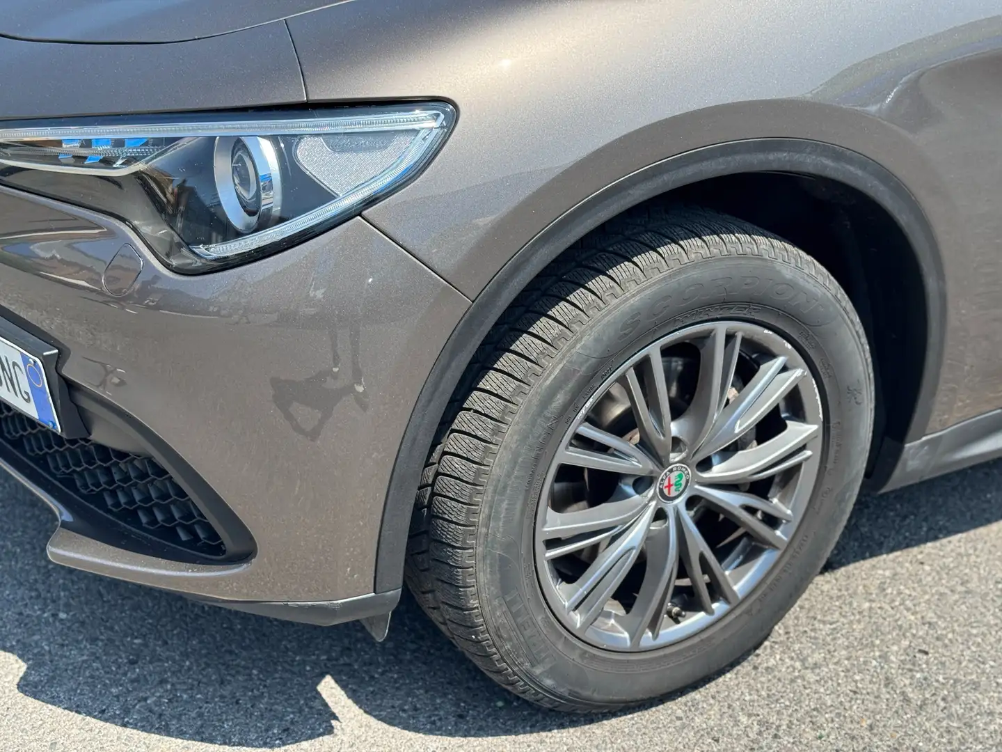 Alfa Romeo Stelvio Executive Q4 210cv auto my19 Bronzo - 2